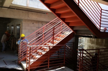 steel stairs 000